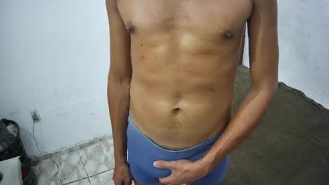 Skinny Latin Man online show from 04/28/26, 02:49