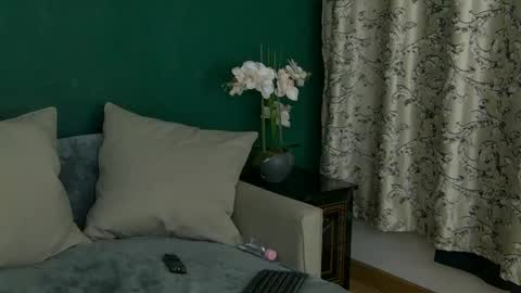 Snapshot of skinnynatty chatting on 05/01/26, 04:06 Natty online show from 05/01/26, 04:06
