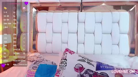 Karla  online show from 03/07/25, 09:07