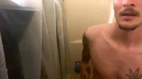 skinnysexyguy123 online show from 01/11/26, 08:58