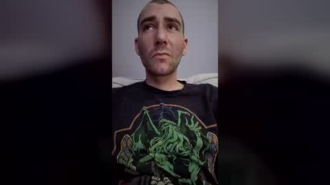 Snapshot of skinnytallz chatting on 07/18/26, 06:56 Meatnbones online show from 07/18/26, 06:56