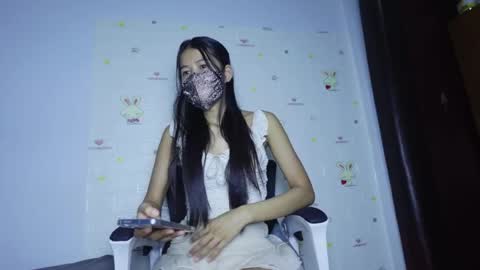 Snapshot of skinnythai4u chatting on 04/27/26, 12:47 skinnythai4u online show from 04/27/26, 12:47