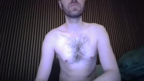 Snapshot of skinnytomdickinson chatting on 03/27/26, 07:03 skinnytomdickinson online show from 03/27/26, 07:03