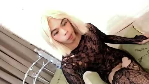 Snapshot of skinnytrans69 chatting on 03/21/26, 05:27 skinnytrans69 online show from 03/21/26, 05:27