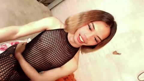 Snapshot of skinnytrans69 chatting on 04/14/26, 05:19 skinnytrans69 online show from 04/14/26, 05:19