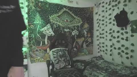 Snapshot of skiny_dann chatting on 04/19/26, 04:56 skiny_dann online show from 04/19/26, 04:56