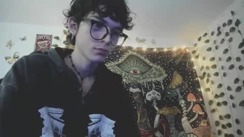 Snapshot of skiny_dann chatting on 04/27/26, 03:15 skiny_dann online show from 04/27/26, 03:15