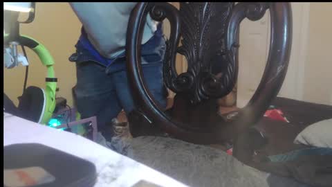 Snapshot of skinzandbait chatting on 01/21/25, 05:49 strokerpoker online show from 01/21/25, 05:49