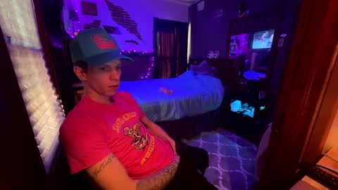 Snapshot of skittles933 chatting on 01/08/25, 03:28 Skittles online show from 01/08/25, 03:28