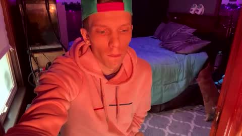 Snapshot of skittles933 chatting on 01/31/25, 03:22 Skittles online show from 01/31/25, 03:22