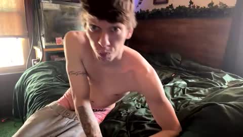 Snapshot of skittles933 chatting on 03/01/26, 03:58 Skittles online show from 03/01/26, 03:58