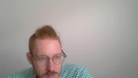Snapshot of sklave_s chatting on 06/30/26, 08:48 sklave_s online show from 06/30/26, 08:48
