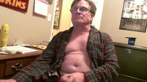 skn1960e online show from 12/02/24, 04:31