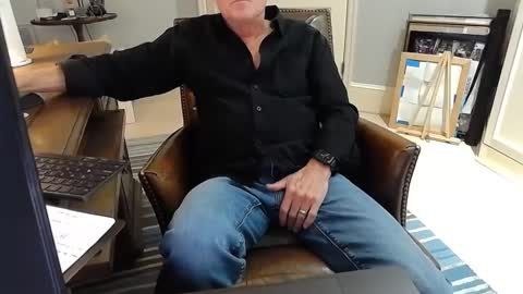 skr235 online show from 02/18/25, 10:47