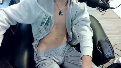 skrogdog online show from 07/09/26, 04:44