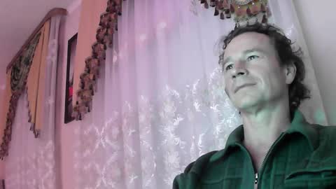 Snapshot of sksenz7308 chatting on 01/16/25, 03:13 sksenz7308 online show from 01/16/25, 03:13