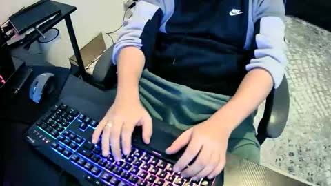 Snapshot of skullcandyyyy chatting on 03/16/26, 05:06 skullcandyyyy online show from 03/16/26, 05:06