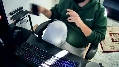 Snapshot of skullcandyyyy chatting on 04/07/26, 06:36 skullcandyyyy online show from 04/07/26, 06:36