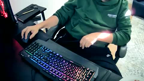 Snapshot of skullcandyyyy chatting on 04/09/26, 06:52 skullcandyyyy online show from 04/09/26, 06:52