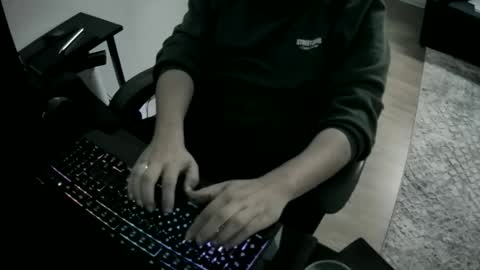 Snapshot of skullcandyyyy chatting on 04/10/26, 09:36 skullcandyyyy online show from 04/10/26, 09:36