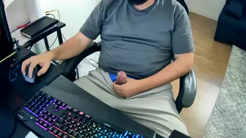 Snapshot of skullcandyyyy chatting on 04/27/26, 11:08 skullcandyyyy online show from 04/27/26, 11:08