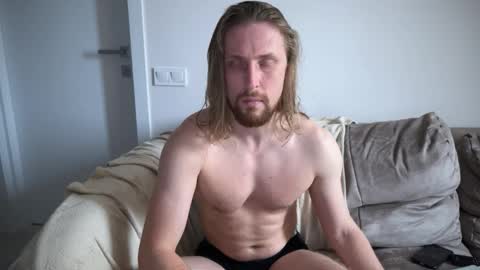 sky_guy25 online show from 01/15/25, 08:41