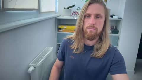 sky_guy25 online show from 09/23/25, 08:50