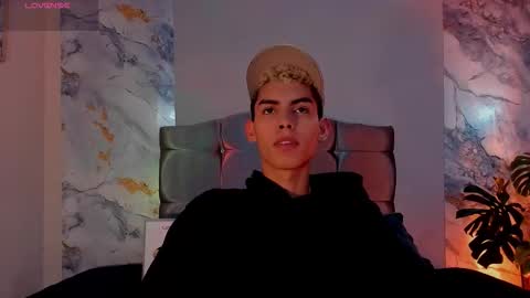 Snapshot of sky_jules chatting on 03/18/26, 12:30 Daniel online show from 03/18/26, 12:30