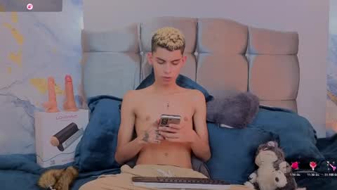 Snapshot of sky_jules chatting on 03/31/26, 04:29 Daniel online show from 03/31/26, 04:29