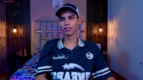Snapshot of sky_jules chatting on 04/13/26, 01:38 Daniel online show from 04/13/26, 01:38