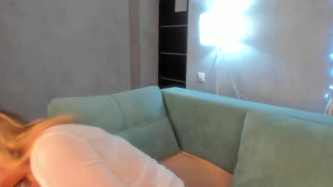 Snapshot of sky_kuper chatting on 09/20/25, 11:39 Sky online show from 09/20/25, 11:39