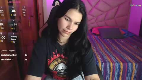Snapshot of sky_lover_ chatting on 07/08/26, 08:57 Sky online show from 07/08/26, 08:57