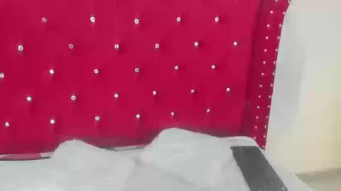 Snapshot of sky_ls chatting on 09/22/25, 03:36 sky_ls online show from 09/22/25, 03:36