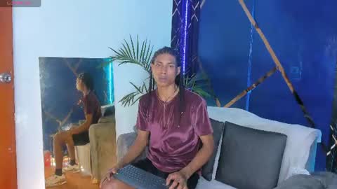 Snapshot of sky_walkerss chatting on 07/06/26, 07:27 sky_walkerss online show from 07/06/26, 07:27