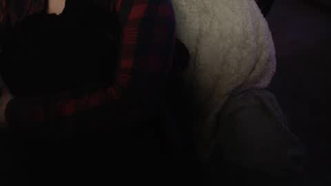 Snapshot of skyblu1 chatting on 02/17/25, 06:53 SKYLE online show from 02/17/25, 06:53