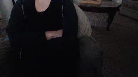 Snapshot of skyblu1 chatting on 02/17/25, 10:03 SKYLE online show from 02/17/25, 10:03