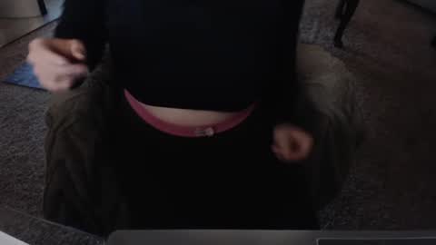 Snapshot of skyblu1 chatting on 02/25/25, 11:44 SKYLE online show from 02/25/25, 11:44