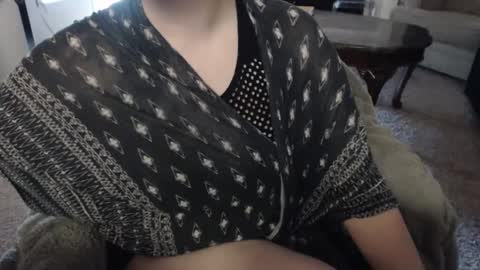 Snapshot of skyblu1 chatting on 09/11/25, 08:53 SKYLE online show from 09/11/25, 08:53