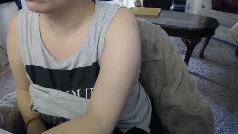 Snapshot of skyblu1 chatting on 09/16/25, 08:10 SKYLE online show from 09/16/25, 08:10