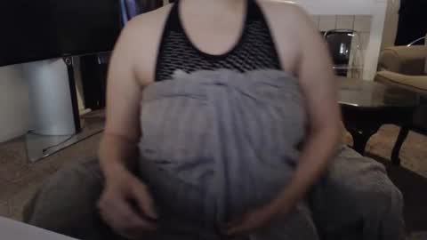 Snapshot of skyblu1 chatting on 10/26/25, 08:48 SKYLE online show from 10/26/25, 08:48