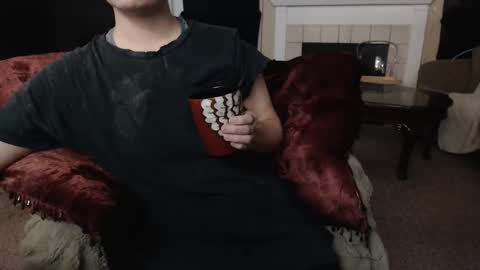 Snapshot of skyblu1 chatting on 11/03/25, 10:42 SKYLE online show from 11/03/25, 10:42