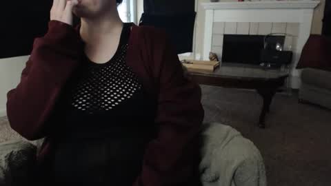 Snapshot of skyblu1 chatting on 01/14/26, 04:12 SKYLE online show from 01/14/26, 04:12