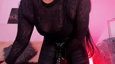 Snapshot of skydarkblue chatting on 02/03/25, 05:40 skydarkblue online show from 02/03/25, 05:40