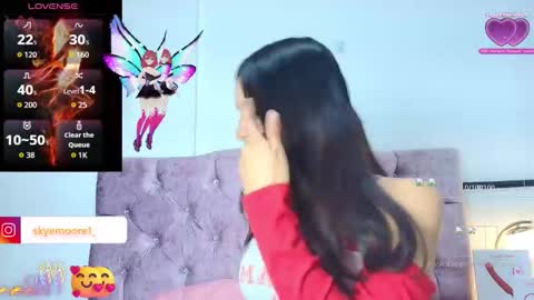 skye moore online show from 11/05/25, 07:36