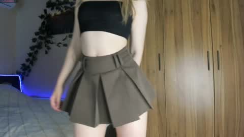 Snapshot of skyedavis chatting on 06/04/26, 02:56 skyedavis online show from 06/04/26, 02:56