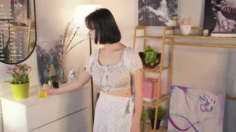 Snapshot of skyemcguire chatting on 09/19/25, 04:47 Melissa online show from 09/19/25, 04:47