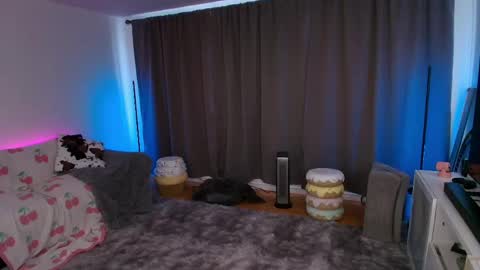 Snapshot of skyewatson chatting on 03/31/26, 06:52 Skye Watson online show from 03/31/26, 06:52