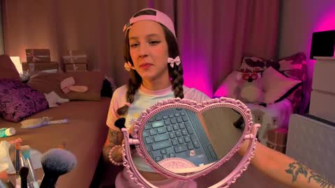    online show from 01/04/25, 07:13