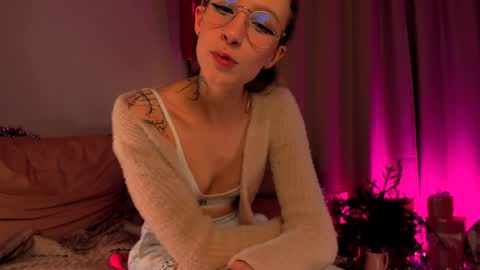    online show from 01/11/25, 01:37