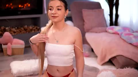 Snapshot of skyeyesluna chatting on 02/18/26, 04:08 skyeyesluna online show from 02/18/26, 04:08